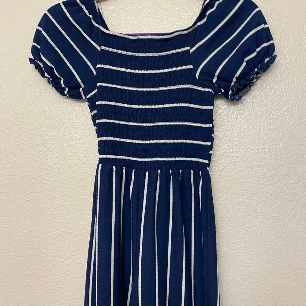 Navy blue puff sleeve wide leg smocked Striped stretchy Jumpsuit Romper 10-12